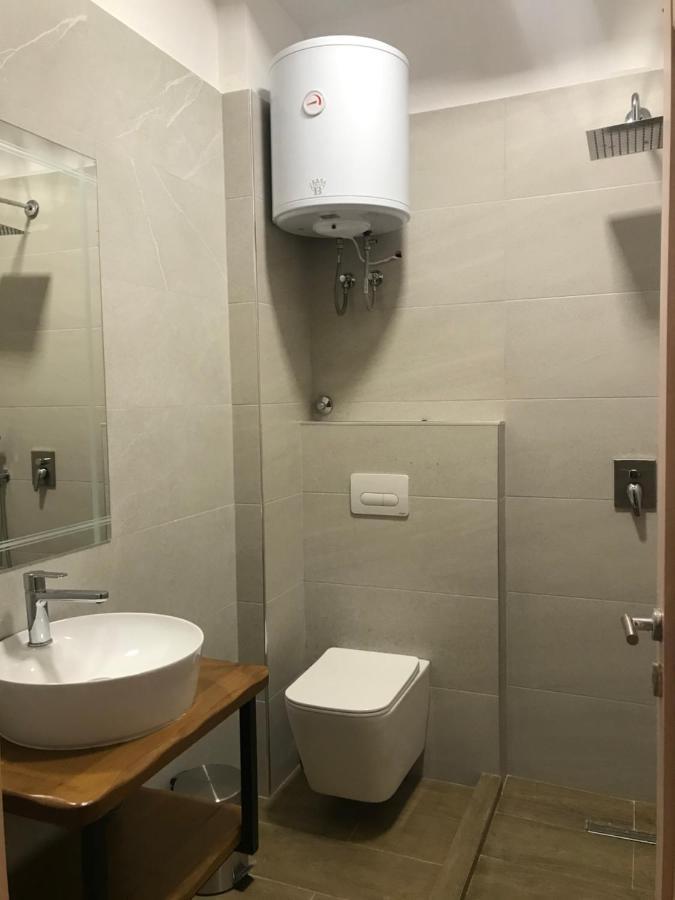 Foleza - Bed And Breakfast Vlorë 외부 사진